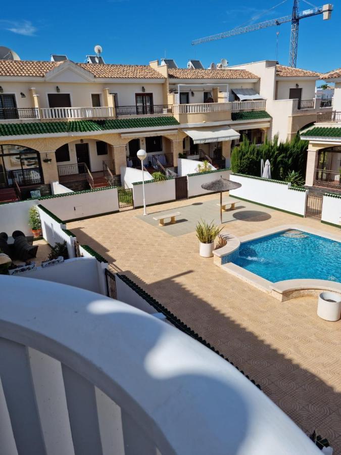克萨达城Agradable Adosado Con Piscina别墅 外观 照片
